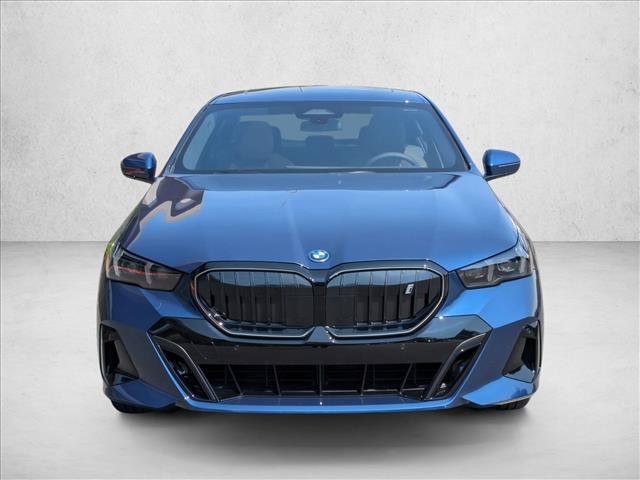 Used 2026 BMW i5 eDrive40 w/ M Sport Package AWD/4WD image 5