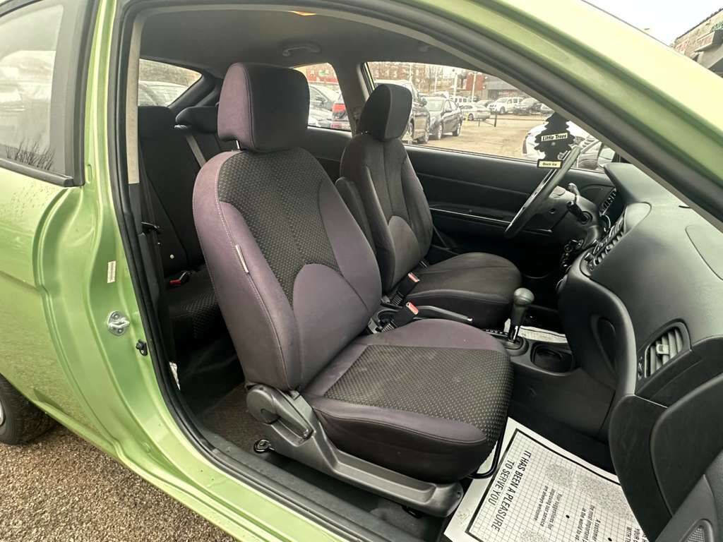 Used 2010 Hyundai Accent GS w/ Premium Pkg 3 image 14