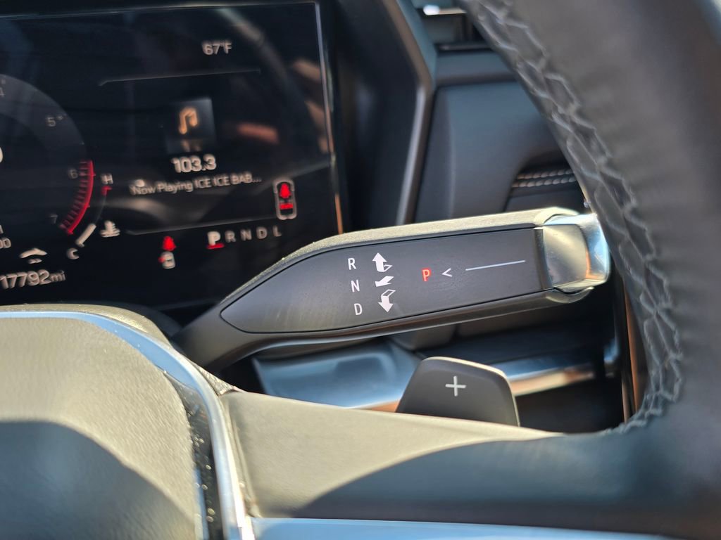 Used 2025 GMC Terrain Elevation image 21