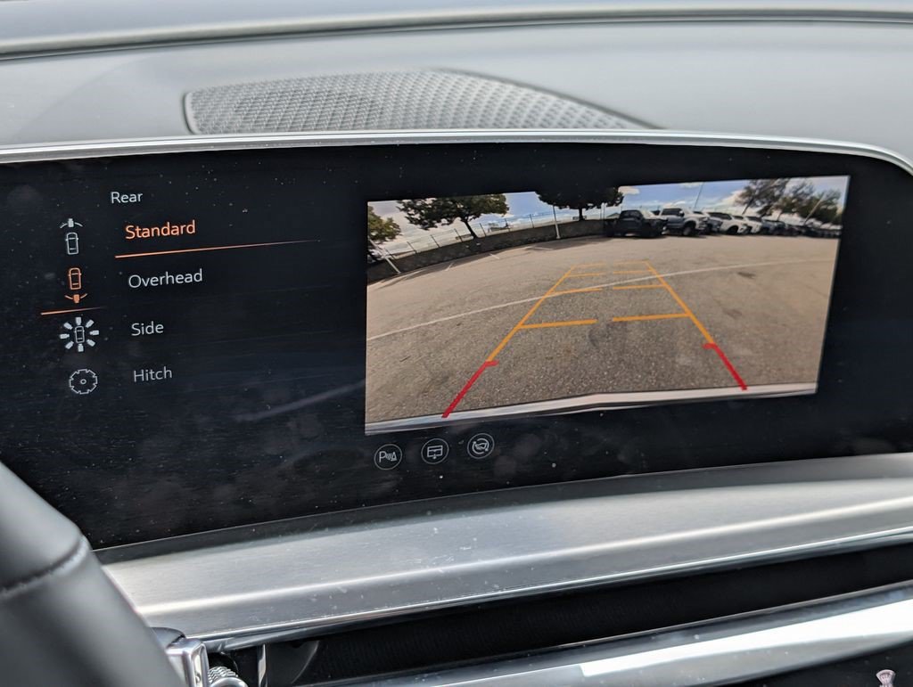 Certified 2024 Cadillac Lyriq Luxury AWD/4WD image 29