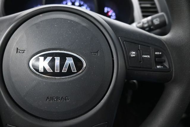 Used 2013 Kia Soul FWD image 25