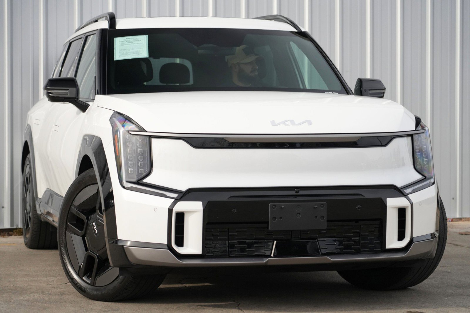 Used 2024 Kia EV9 GT-Line image 4