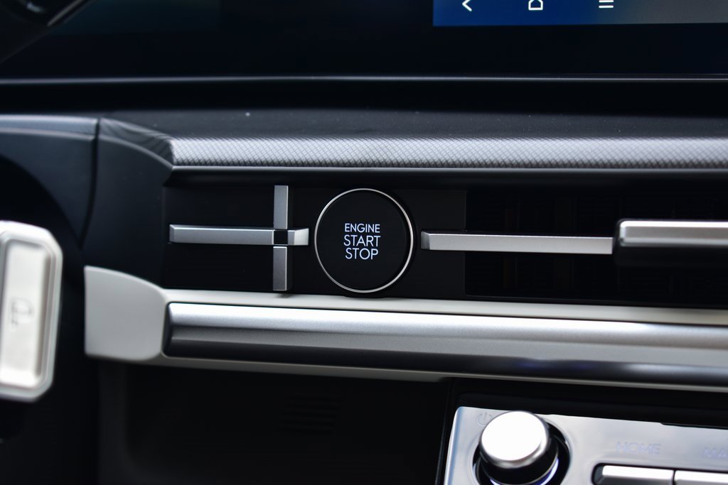 New 2026 Hyundai Santa Fe SE image 40