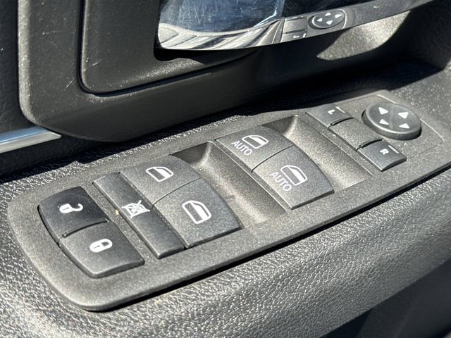 Used 2024 RAM 1500 Classic Warlock image 30