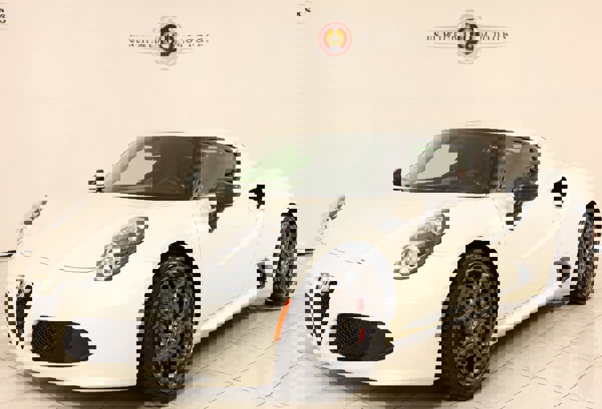 Used 2015 Alfa Romeo 4C Coupe w/ Leather Interior Group image 5