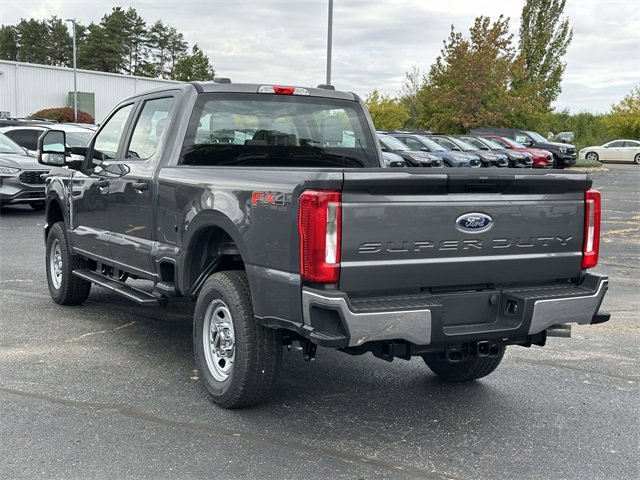 New 2026 Ford F350 XL w/ FX4 Off-Road Package image 5