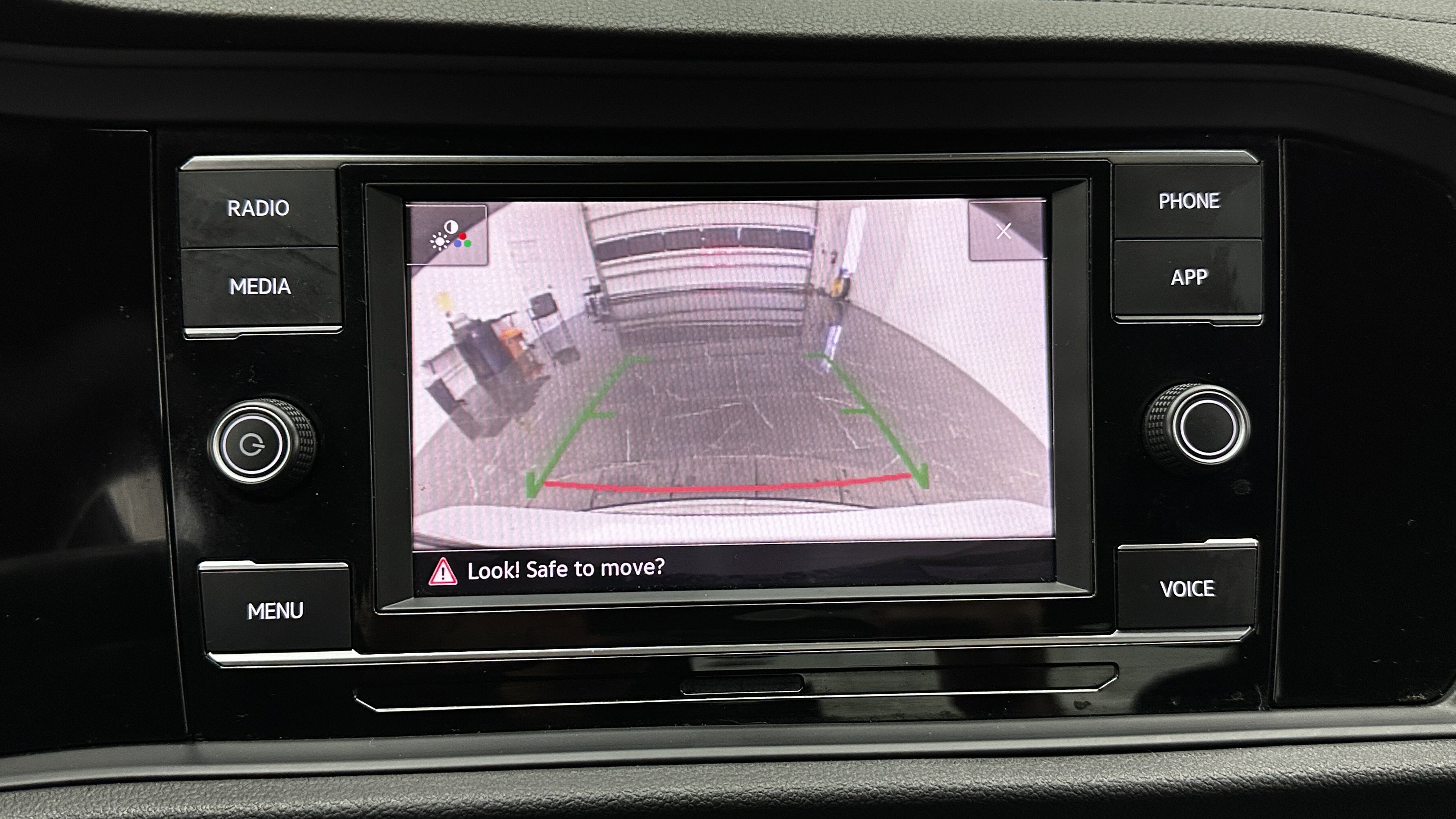 Used 2023 Volkswagen Jetta Sport image 17