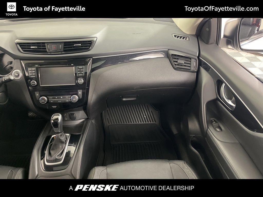 Used 2017 Nissan Rogue Sport SL w/ SL Premium Package image 14