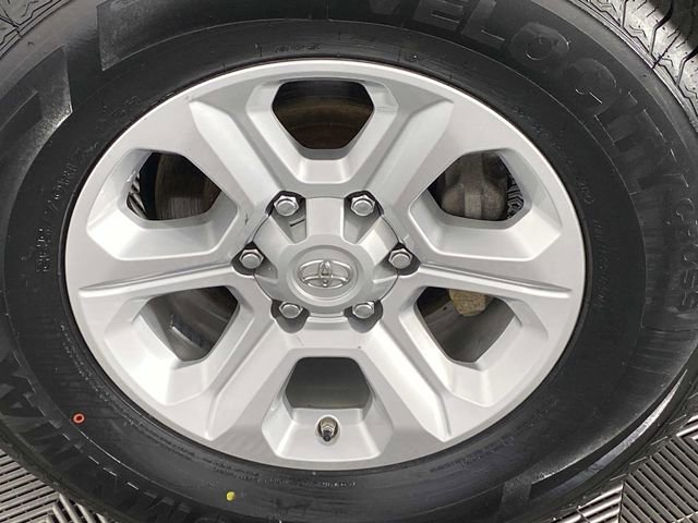 Used 2021 Toyota 4Runner SR5 image 26