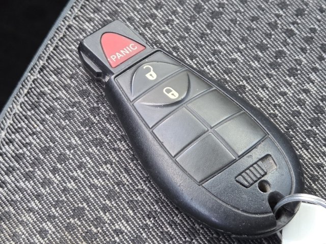Used 2019 RAM 1500 Classic SLT AWD/4WD image 21