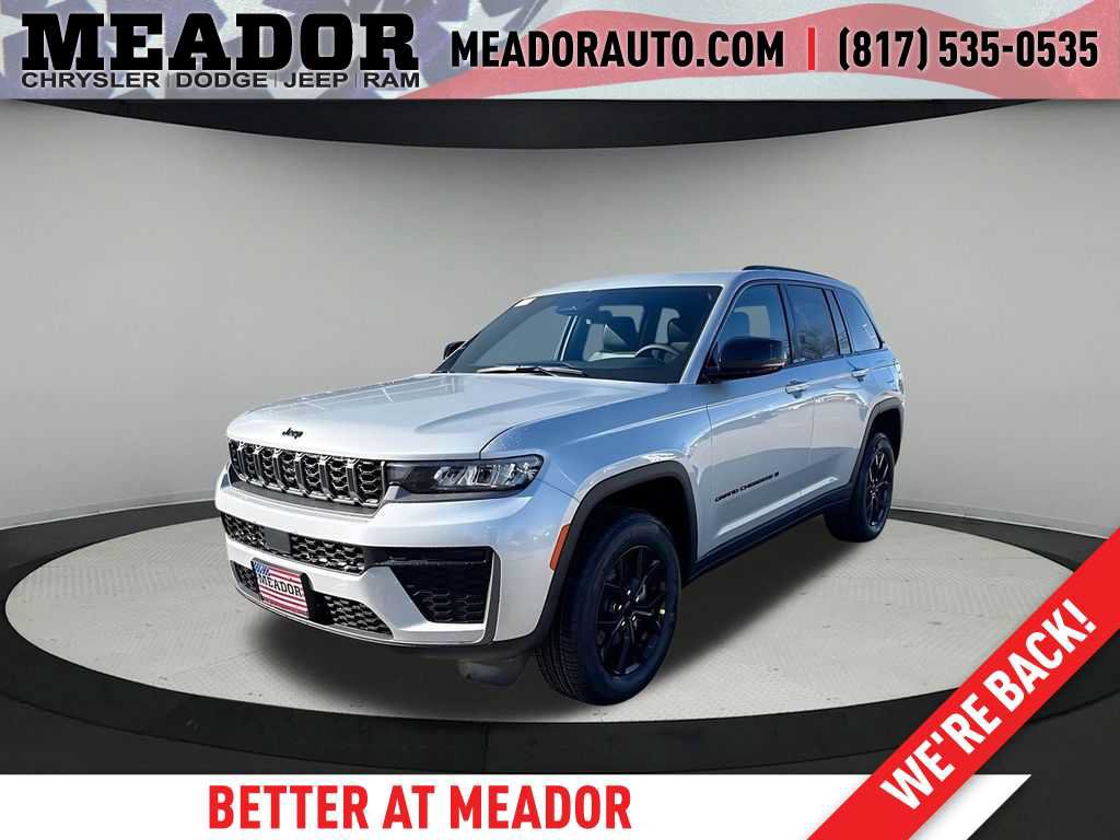 New 2026 Jeep Grand Cherokee Altitude AWD/4WD image 1