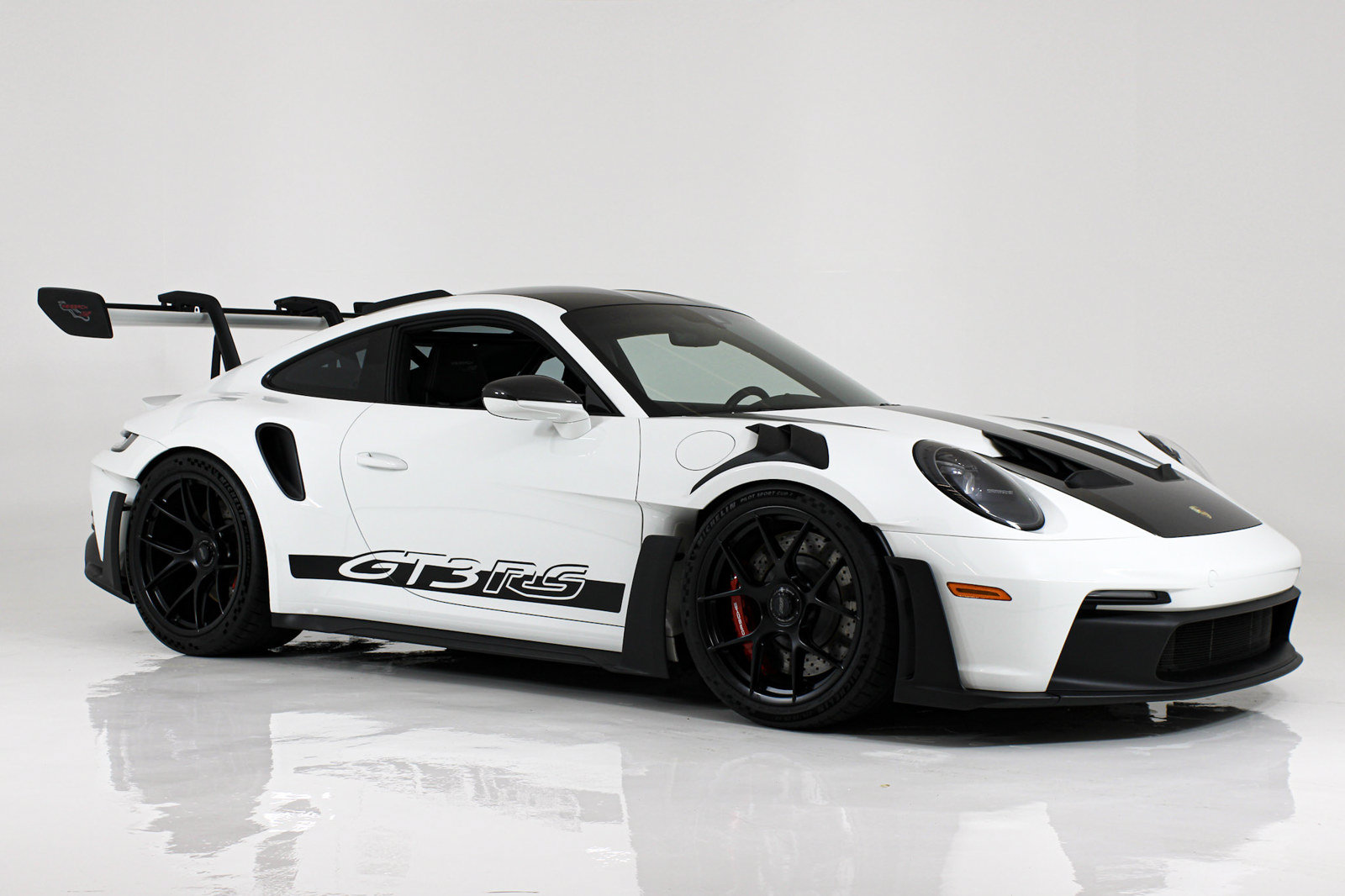 Used 2024 Porsche 911 GT3 RS RWD image 8