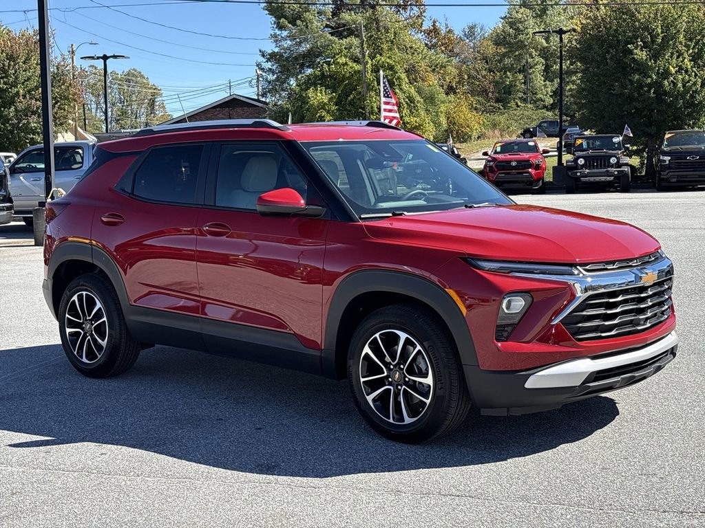 New 2026 Chevrolet TrailBlazer LT w/ Driver Confidence Package image 2