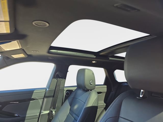 Certified 2025 Land Rover Range Rover Evoque S image 32