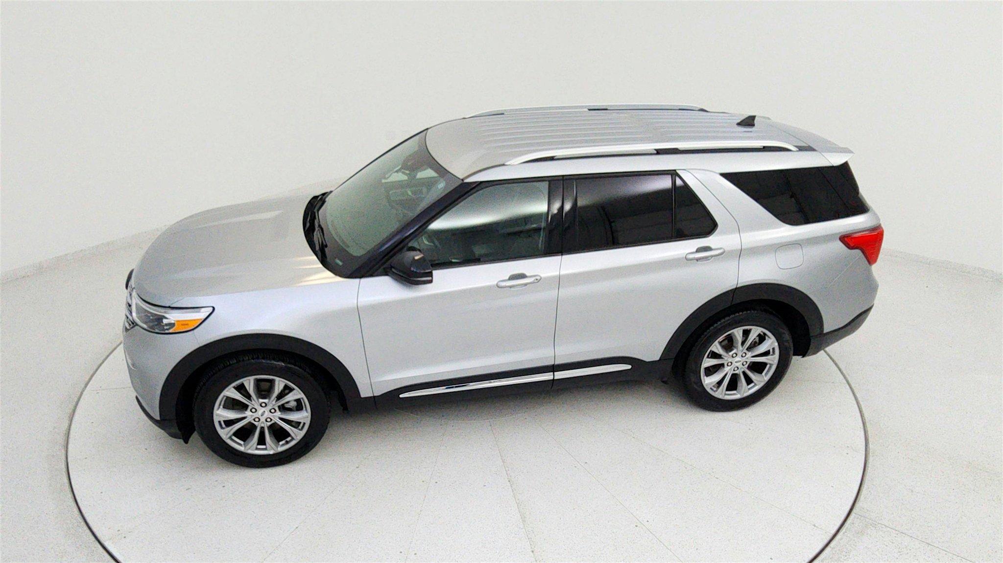 Used 2023 Ford Explorer Limited w/ Equipment Group 301A image 26