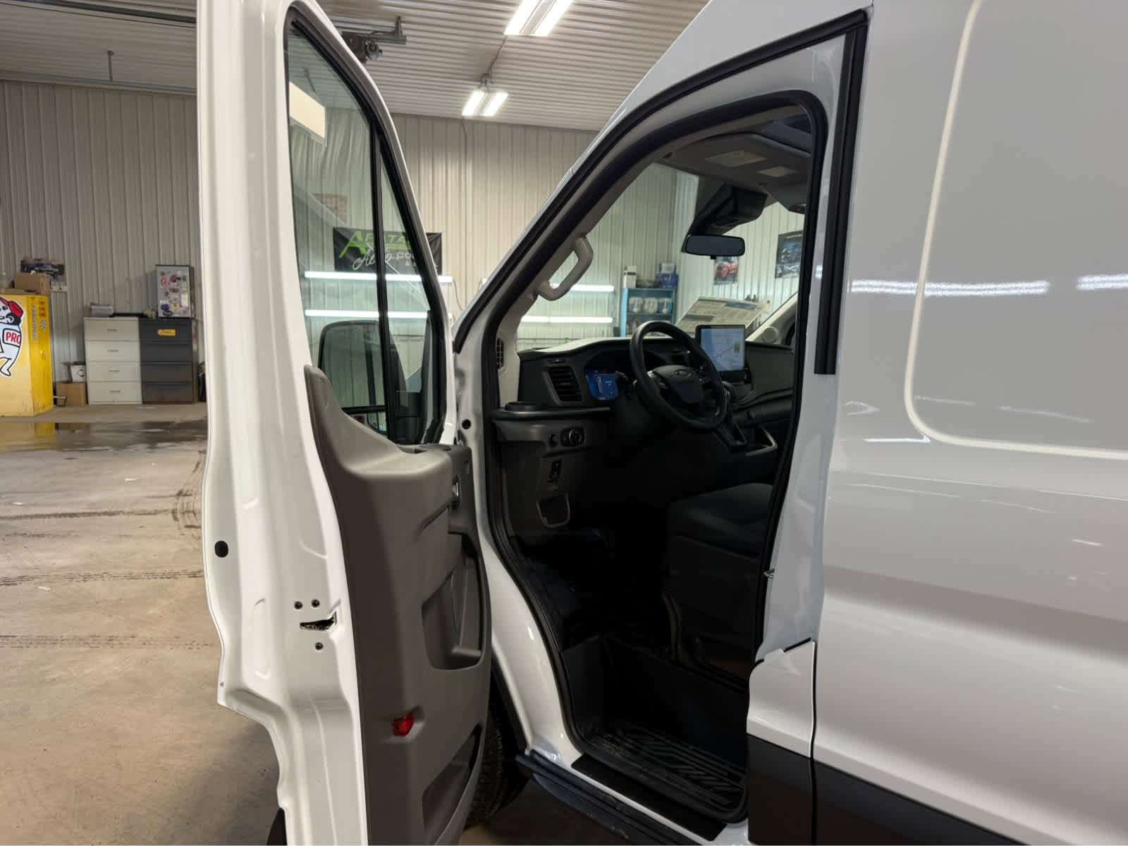 New 2026 Ford Transit 250 148 High Roof Extended AWD w/ Load Area Protection Package image 6