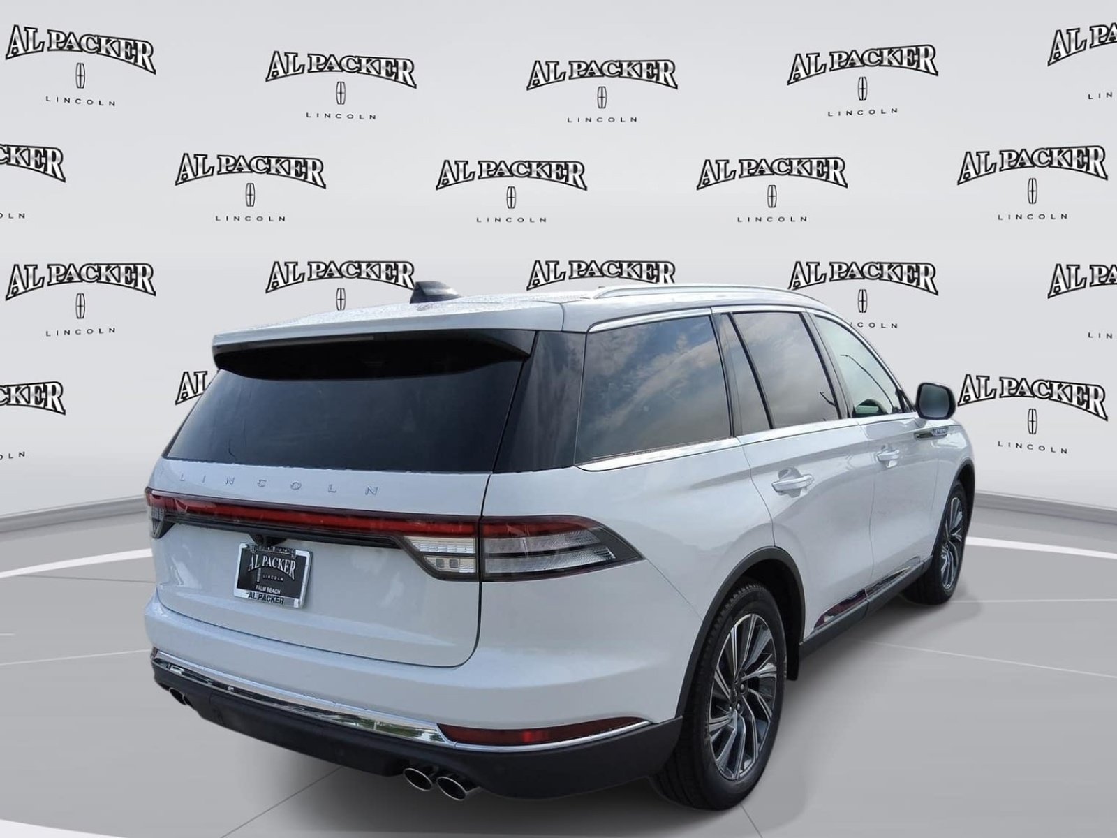 New 2026 Lincoln Aviator 2WD image 5