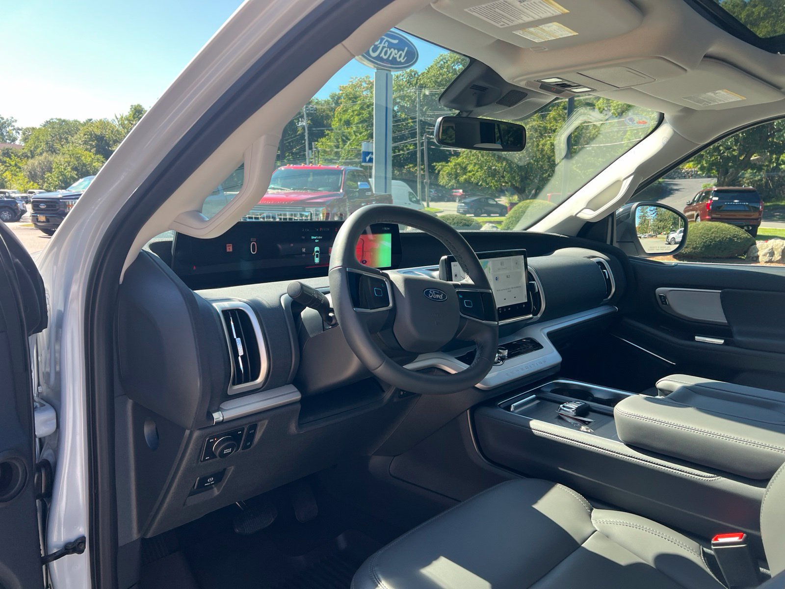 New 2026 Ford Expedition Active AWD/4WD image 22