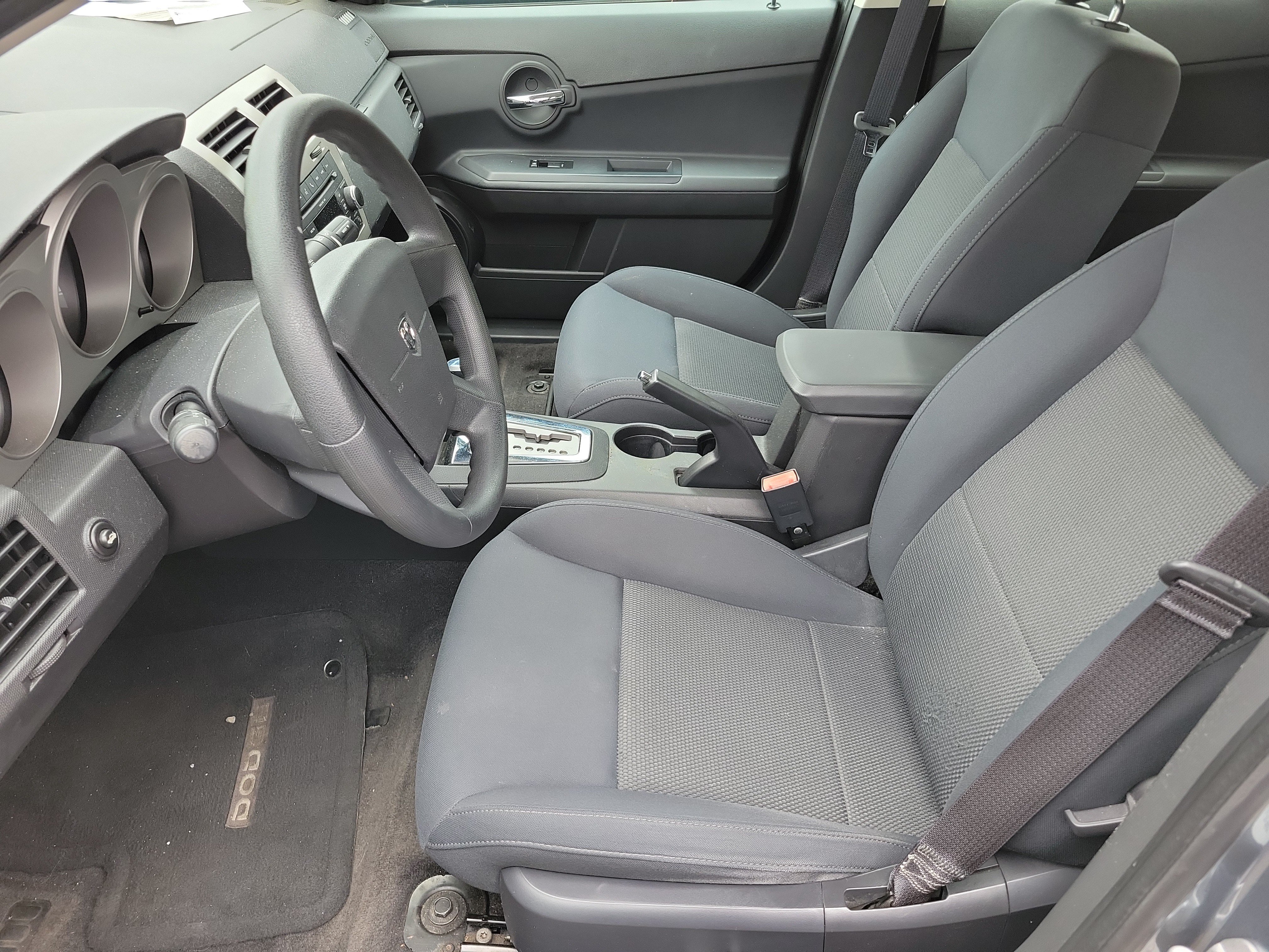 Used 2010 Dodge Avenger SXT FWD image 3