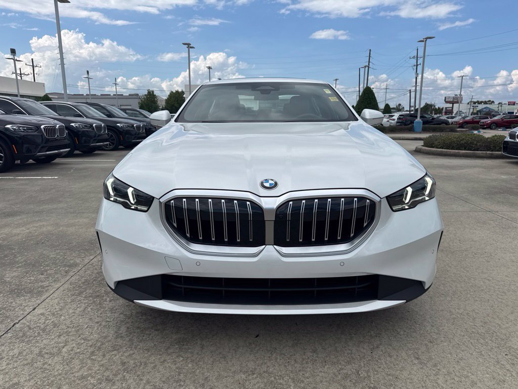 Certified 2026 BMW 530i w/ Premium Package RWD image 8