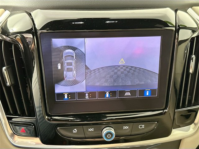 Used 2022 Chevrolet Traverse LT w/ LT Premium Package image 13