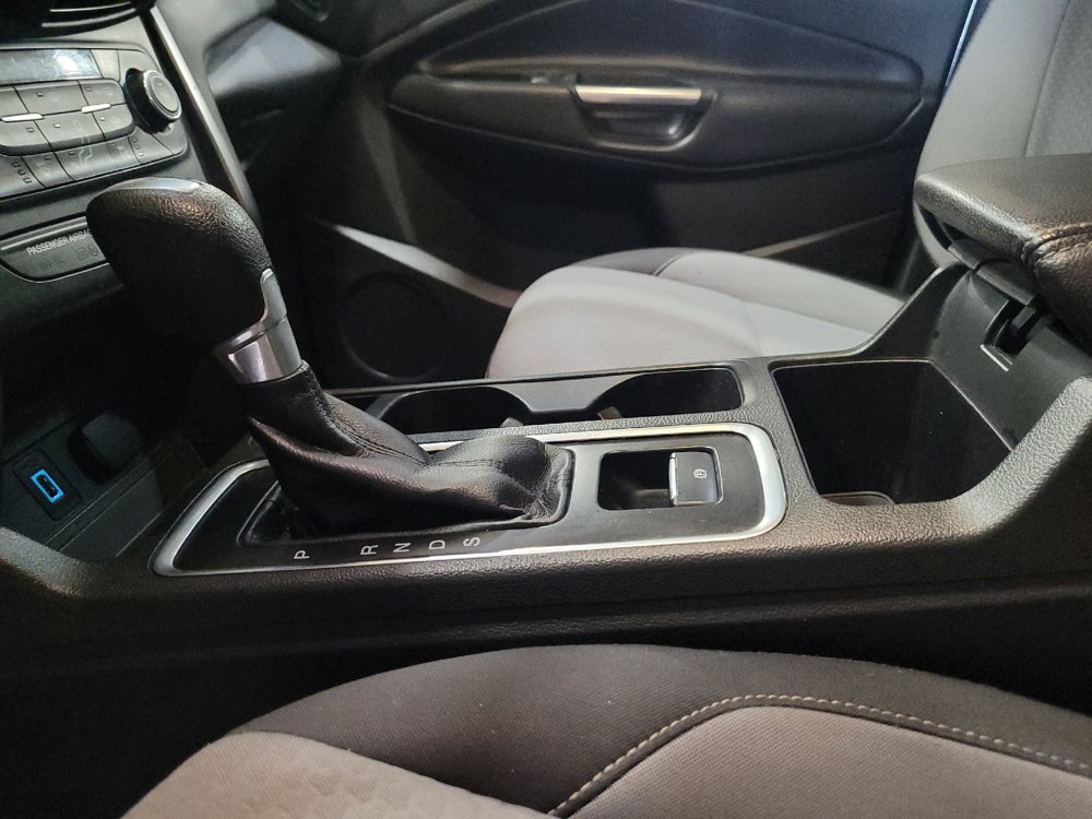 Used 2017 Ford Escape SE w/ Equipment Group 201A FWD image 26