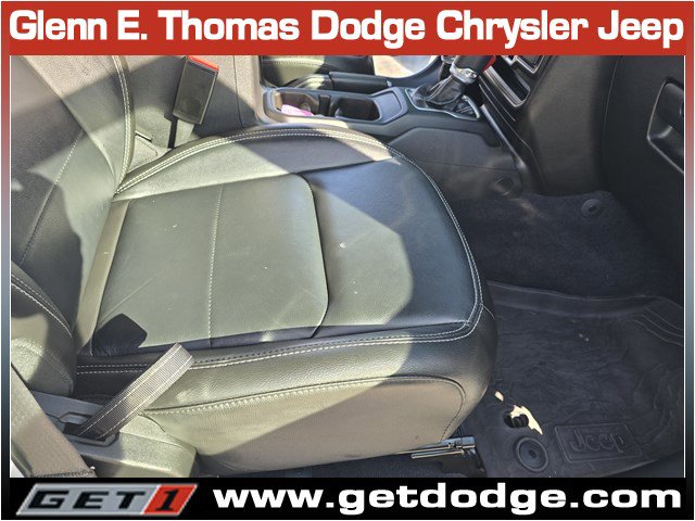 Used 2023 Jeep Wrangler Sahara w/ Cold Weather Group image 34