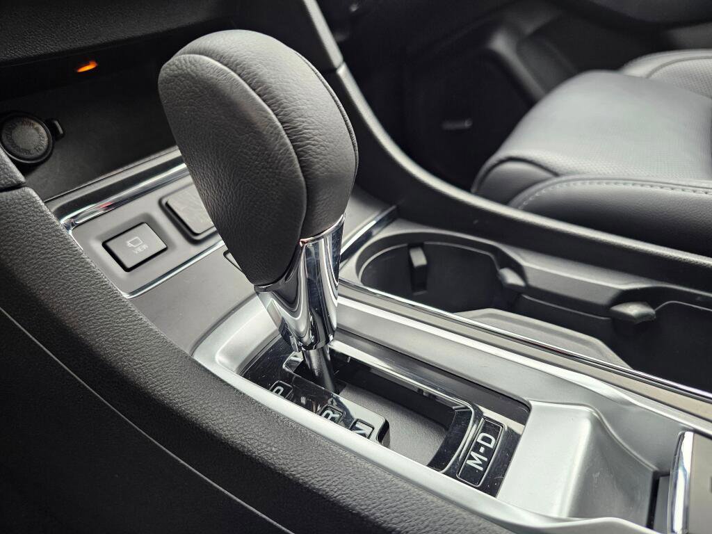 Used 2024 Subaru Ascent Limited w/ Technology Package image 36