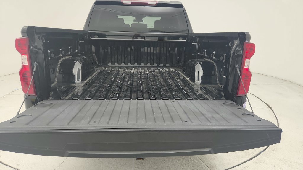 Certified 2023 Chevrolet Silverado 1500 LT AWD/4WD image 33