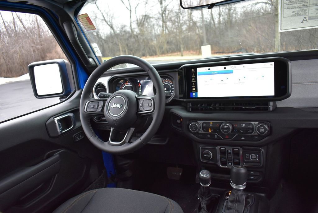New 2026 Jeep Gladiator Sport AWD/4WD image 31