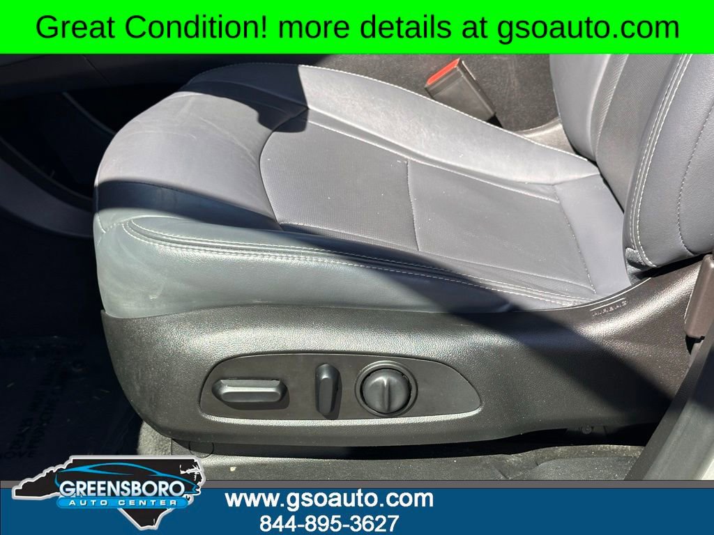 Used 2019 Buick Enclave Essence image 12