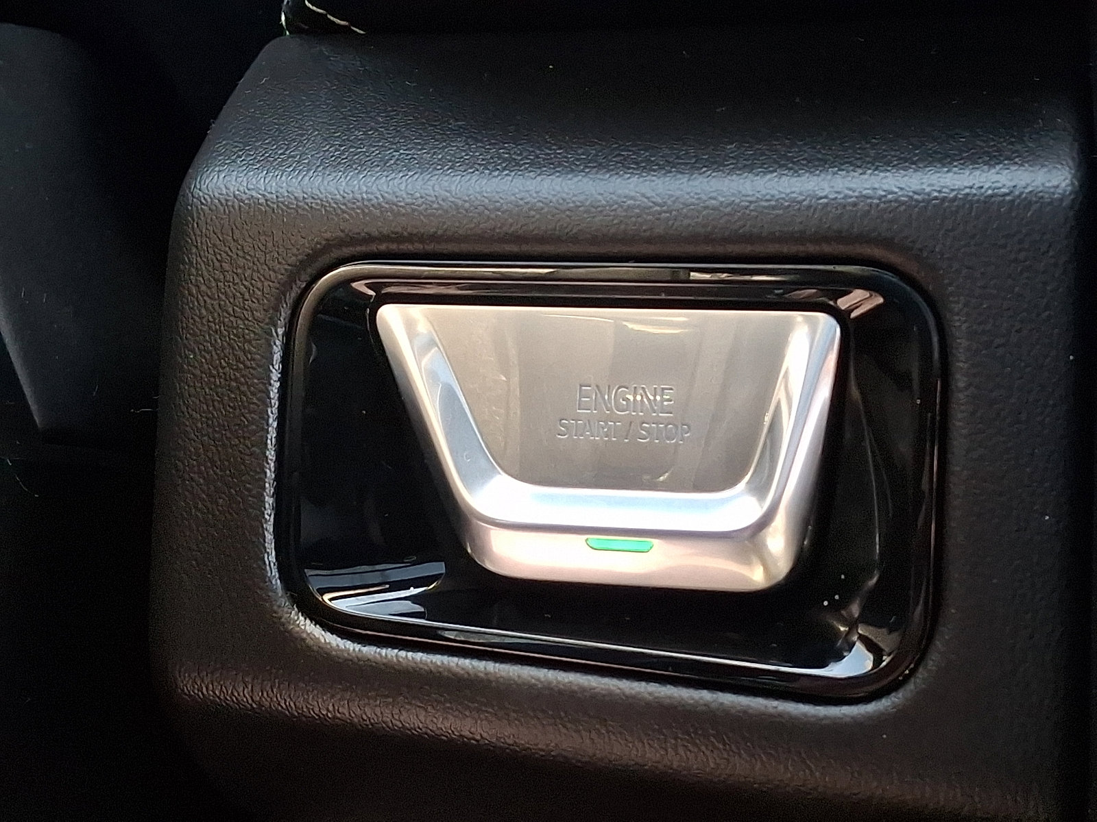 Used 2025 GMC Yukon XL Elevation w/ Elevation Premium Package image 28