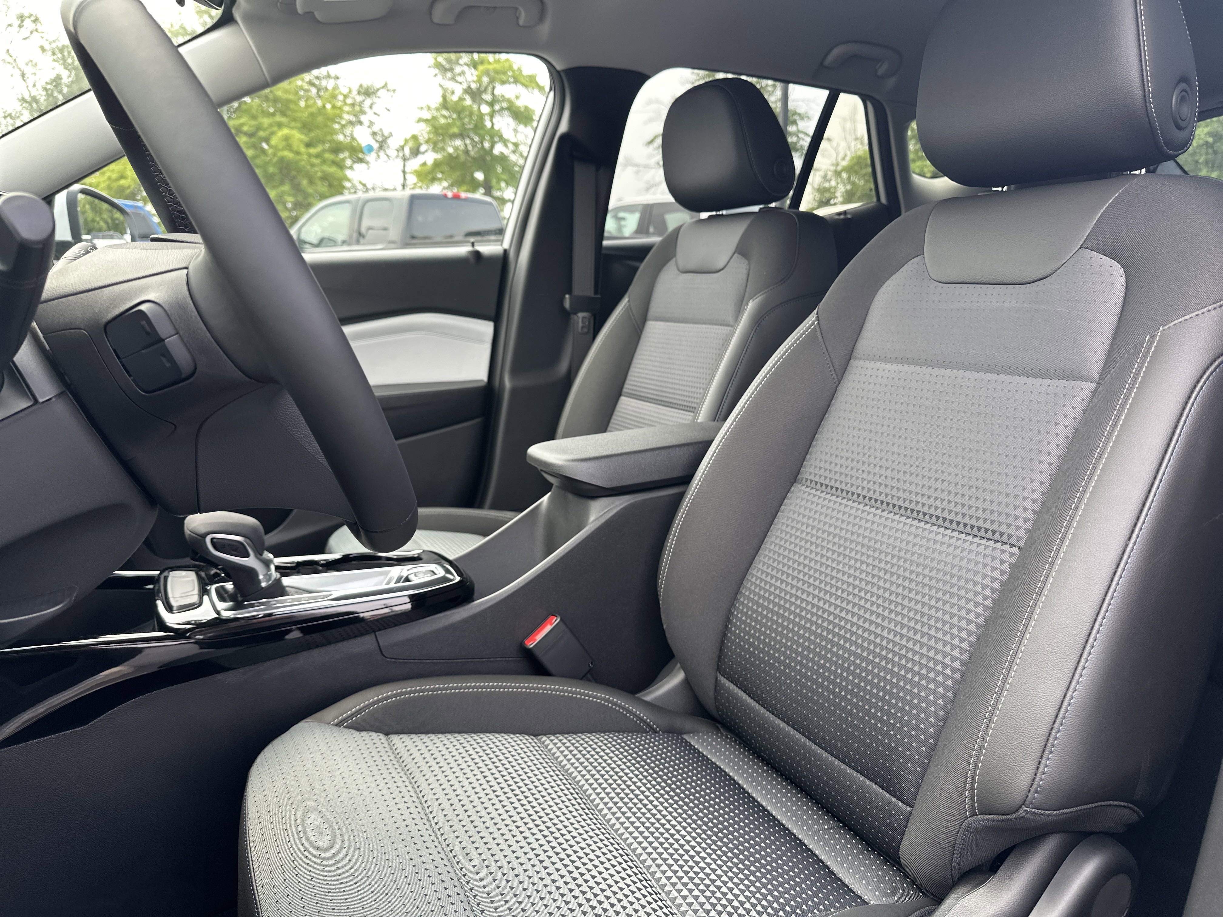 New 2025 Chevrolet Trax LT w/ Driver Confidence Package image 26