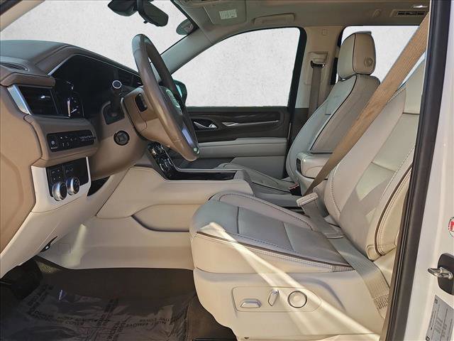 Used 2021 GMC Yukon Denali w/ Denali Premium Package image 17