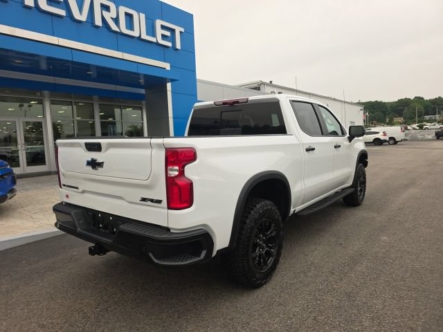 New 2026 Chevrolet Silverado 1500 ZR2 w/ Dark Appearance Package AWD/4WD image 7