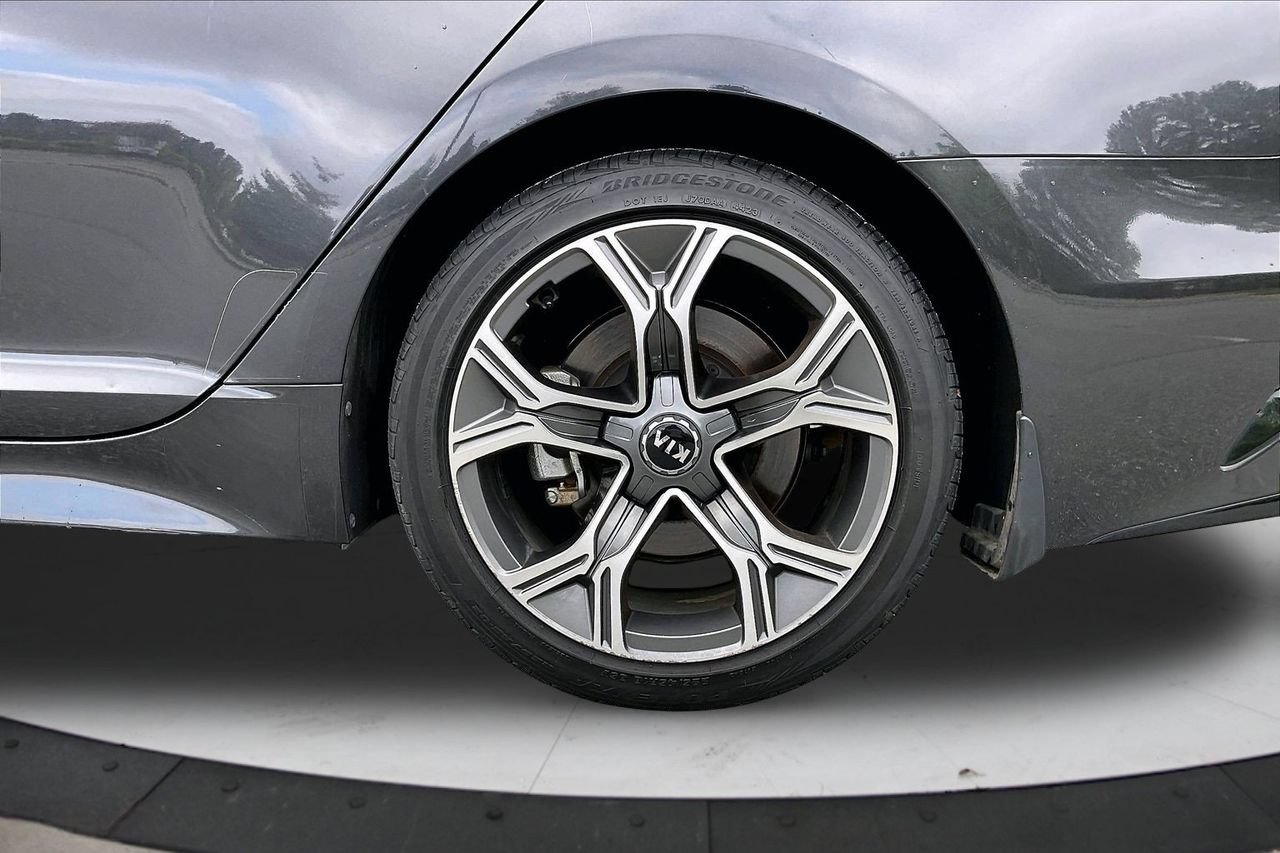 Used 2020 Kia Stinger GT-Line w/ Sun & Sound Package RWD image 36