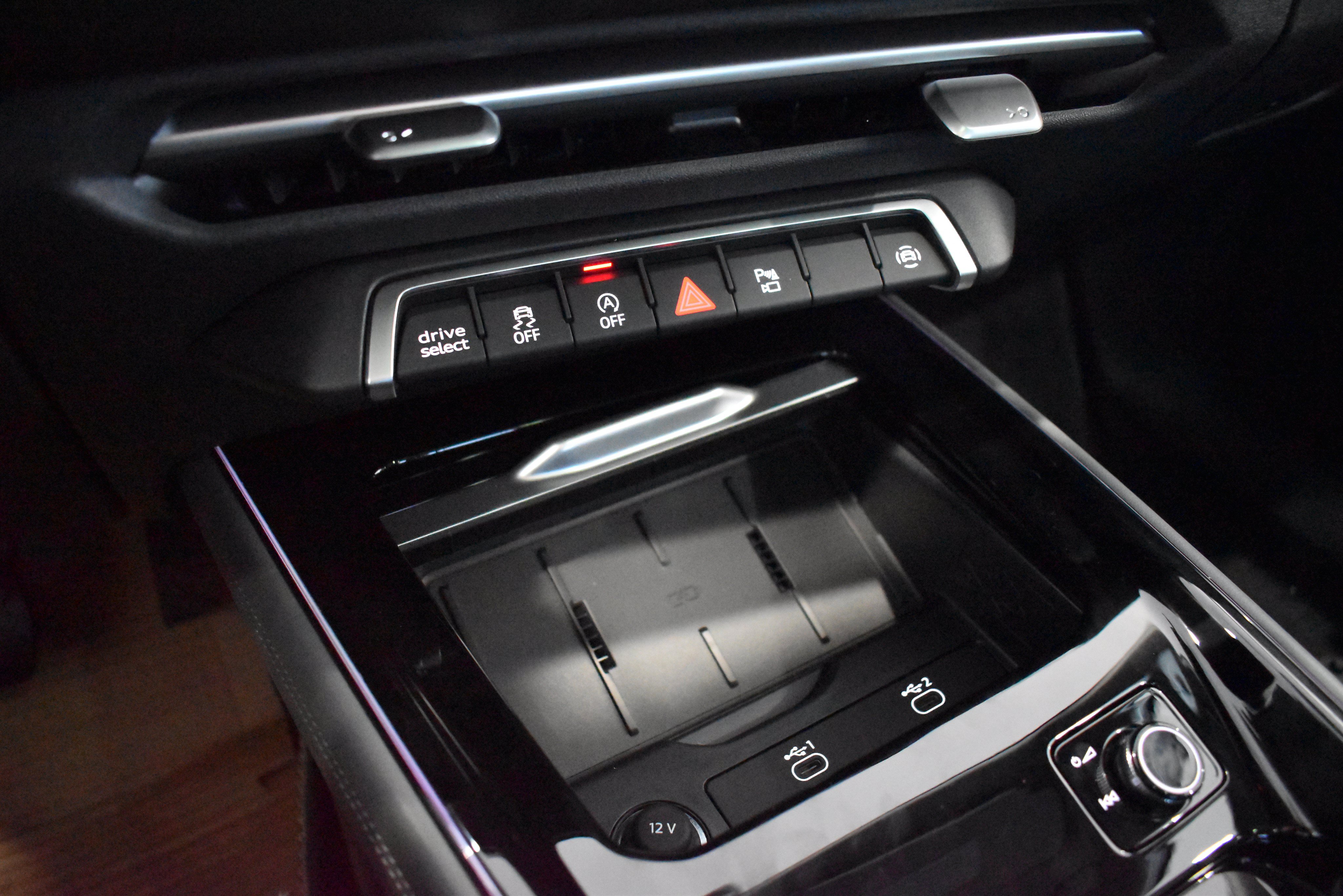 New 2026 Audi Q3 quattro 2.0T AWD/4WD image 15