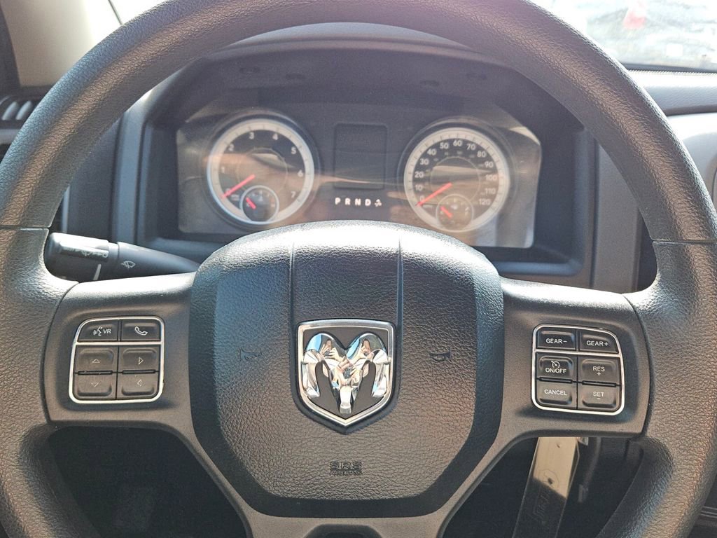 Used 2018 RAM 1500 Express RWD image 23