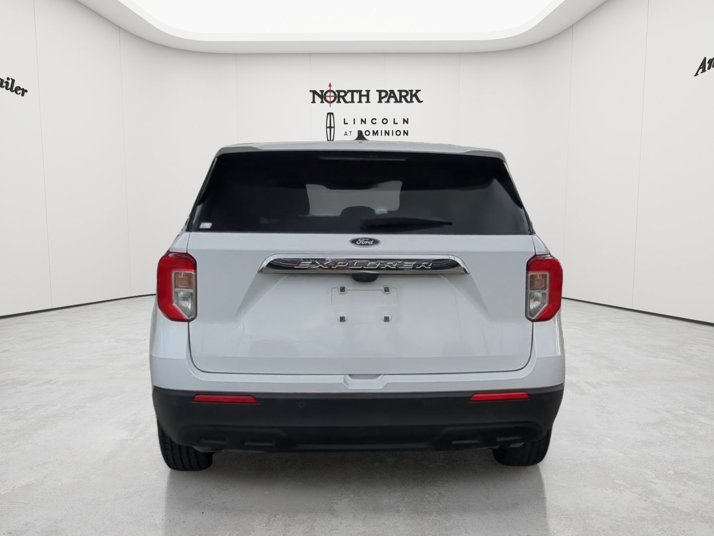 Used 2021 Ford Explorer 2WD image 4