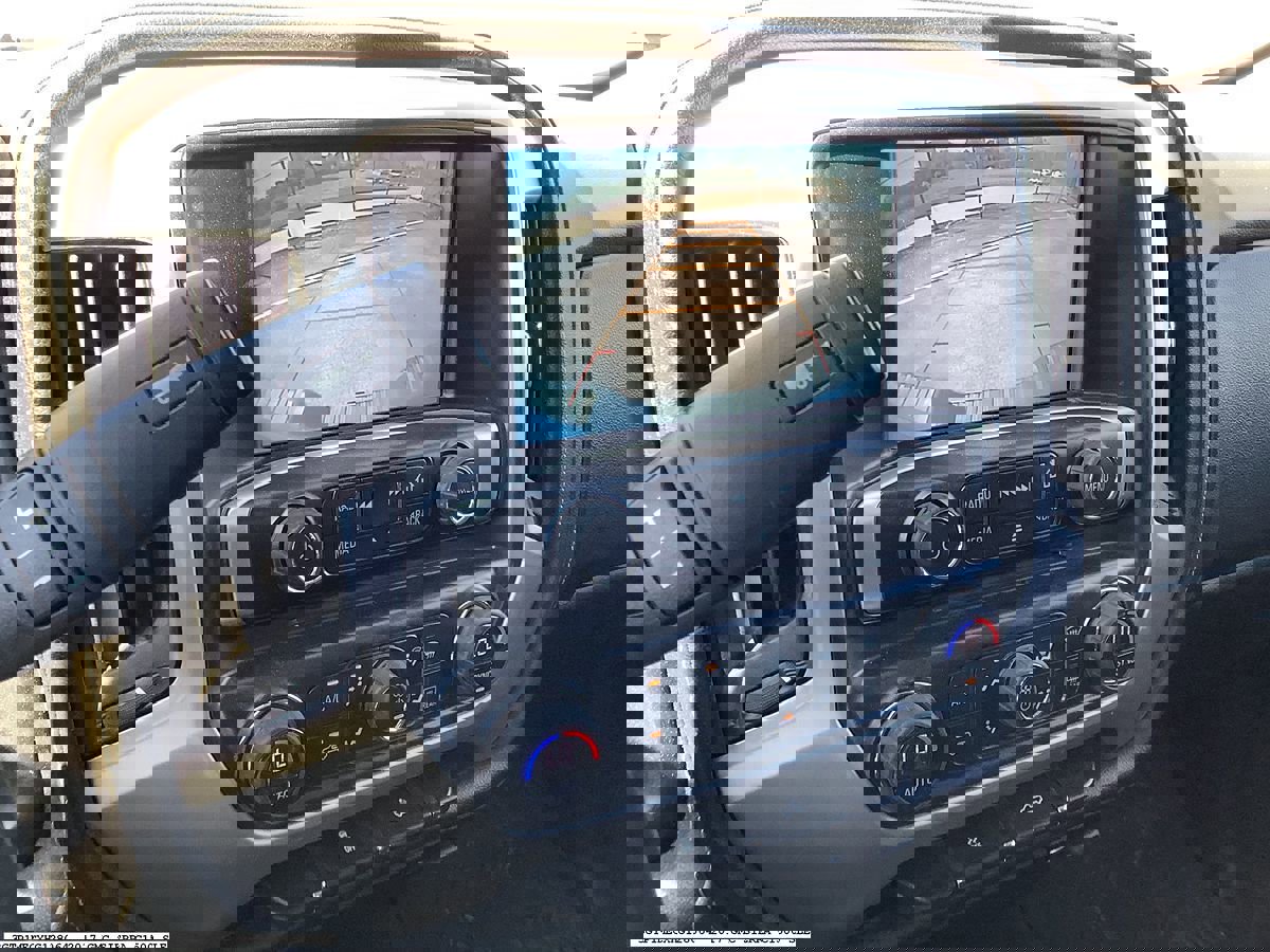 Used 2017 GMC Sierra 1500 SLE w/ Texas SLE Value Package image 9