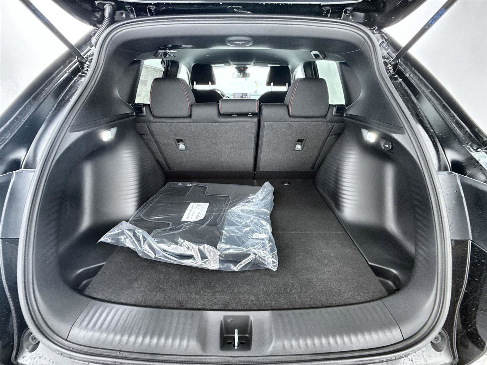 New 2026 Honda HR-V Sport image 32