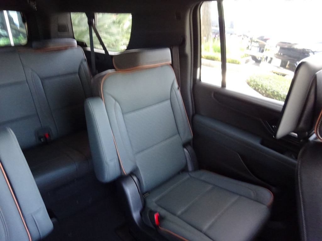 New 2026 GMC Yukon XL AT4 w/ AT4 Premium Plus Package AWD/4WD image 16