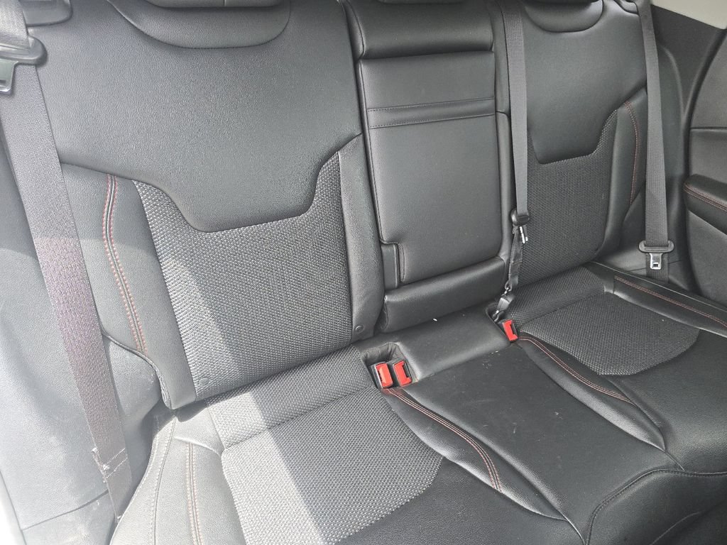 Used 2018 Jeep Compass Trailhawk w/ Cold Weather Group AWD/4WD image 18
