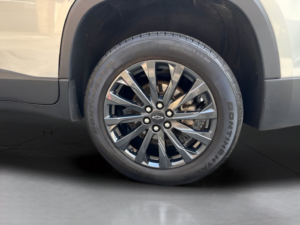 Used 2023 Chevrolet Traverse RS w/ LPO, Floor Liner Package AWD/4WD image 29
