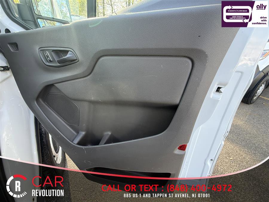Used 2023 Ford Transit 250 Medium Roof image 28