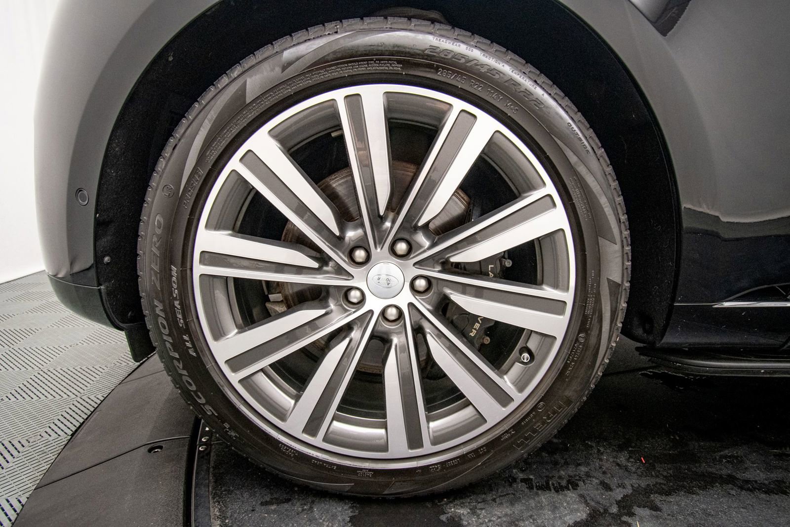 Used 2023 Land Rover Range Rover Autobiography image 26