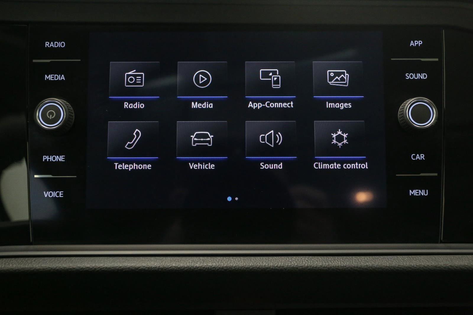 Used 2019 Volkswagen Jetta SEL w/ Cold Weather Package image 26