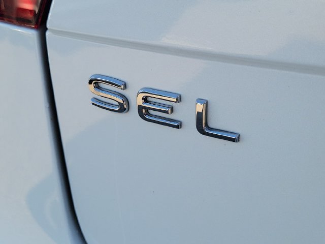 Certified 2024 Volkswagen Tiguan SEL R-Line AWD/4WD image 6