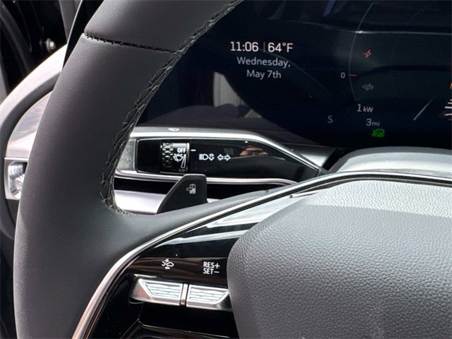 New 2025 Cadillac Lyriq Luxury image 27