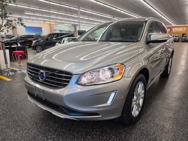 Used 2016 Volvo XC60 T5 Premier w/ Climate Package AWD/4WD image 2